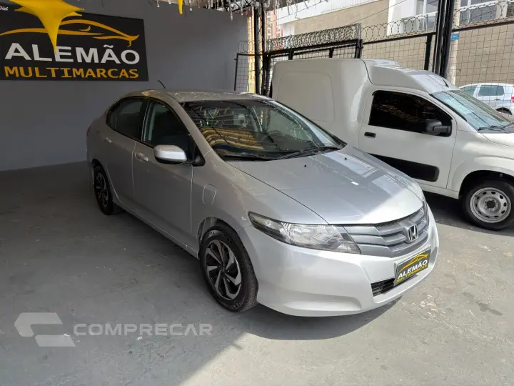 CITY 1.5 LX Sedan 16V