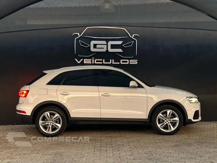 Q3 1.4 TFSI FLEX PRESTIGE PLUS S TRONIC