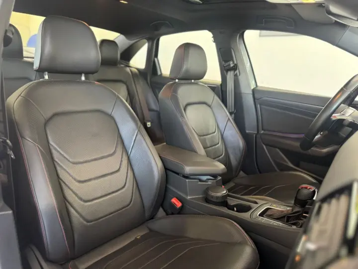 Jetta 2.0 4P 350 TSI GLI AUTOMÁTICO DSG