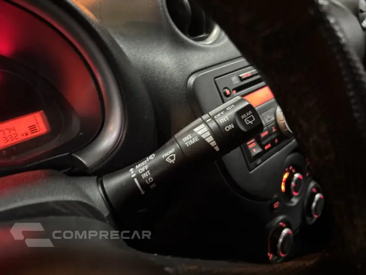 MARCH 1.6 SV 16V FLEX 4P MANUAL