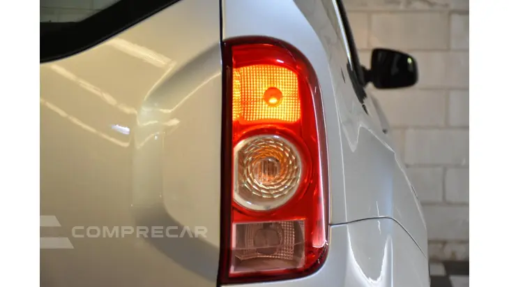 DUSTER - 2.0 DYNAMIQUE 4X2 16V 4P AUTOMÁTICO