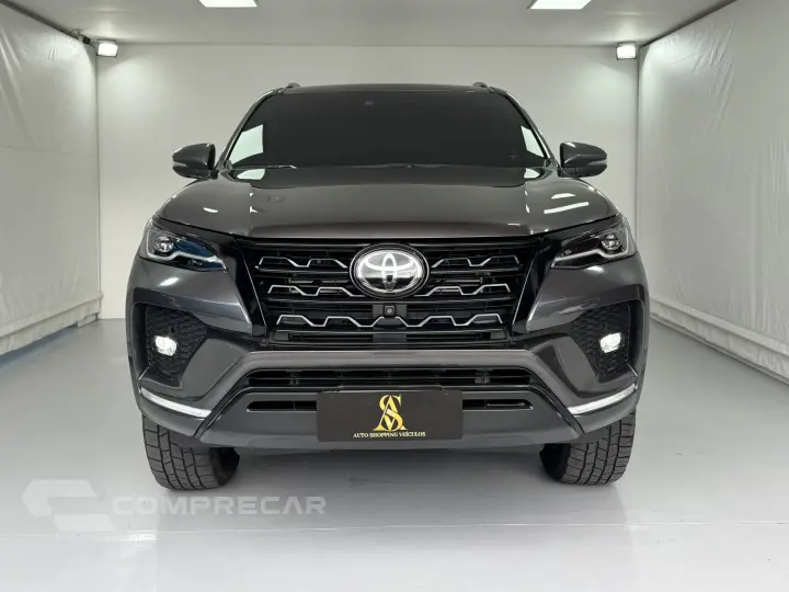 HILUX SW4 2.8 D-4d Turbo SRX 7L 4X4