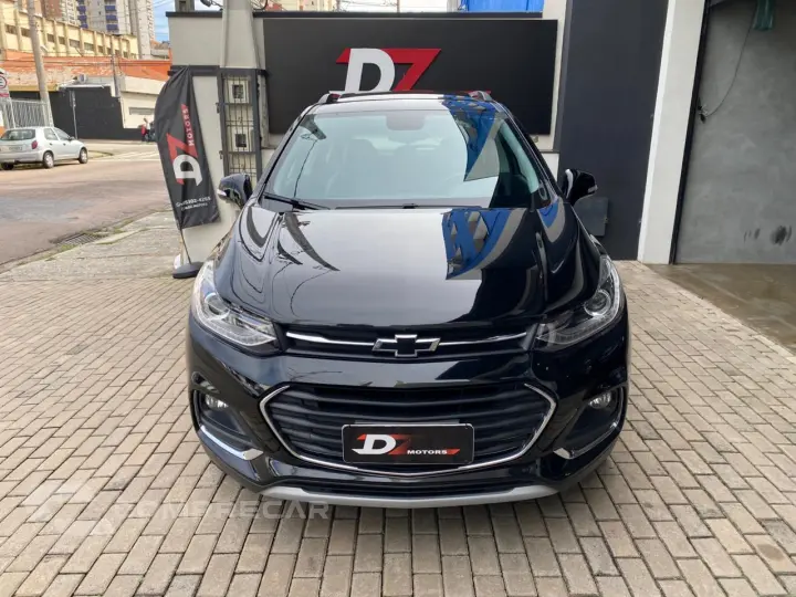 TRACKER 1.4 16V Turbo Midnight