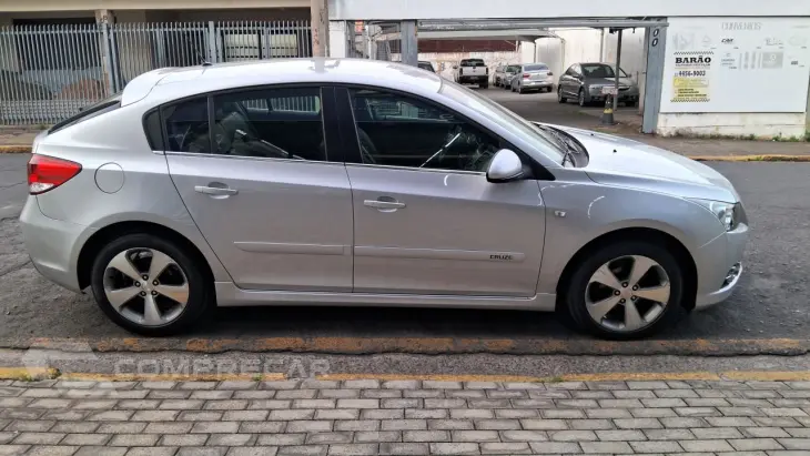 Cruze Hatch 1.8 16V 4P LT SPORT FLEX AUTOMÁTICO