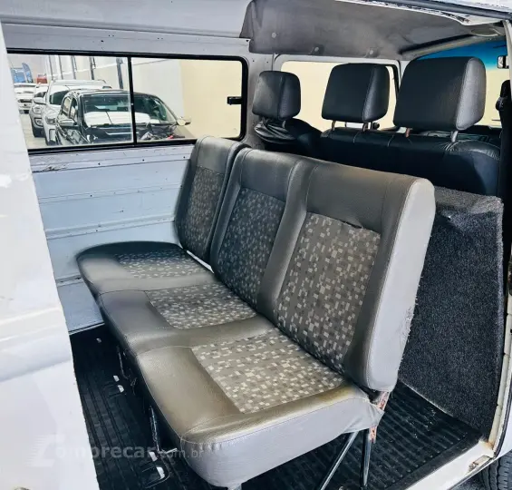 KOMBI 1.6 MI STD Lotação 8V