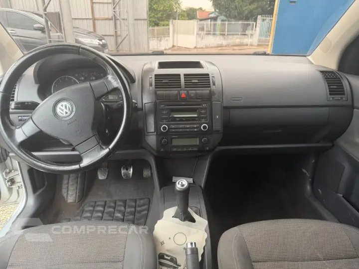 Polo Sedan 1.6 4P COMFORTLINE FLEX