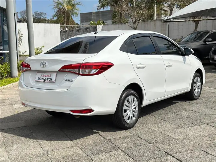 YARIS 1.5 16V FLEX SEDAN XL MULTIDRIVE