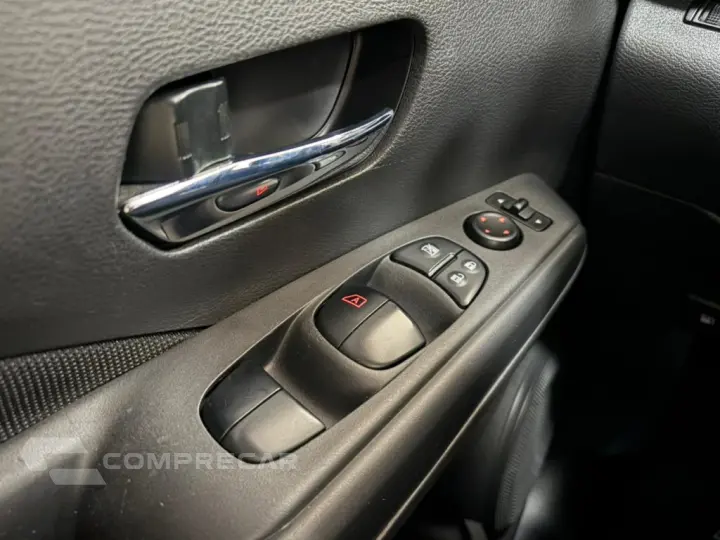 KICKS 1.6 16V FLEXSTART SENSE XTRONIC