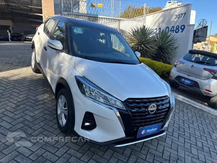 KICKS Active 1.6 16V Flex Aut.