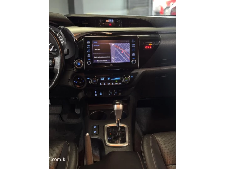 HILUX 2.8 D-4D TURBO DIESEL CD SRX 4X4 AUTOMÁTICO