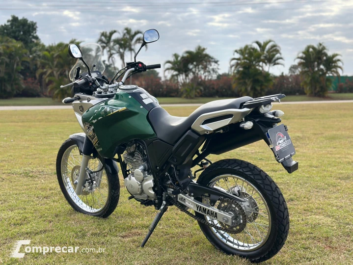 XTZ 250 TENERE