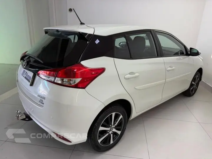YARIS HB XL 13 AT