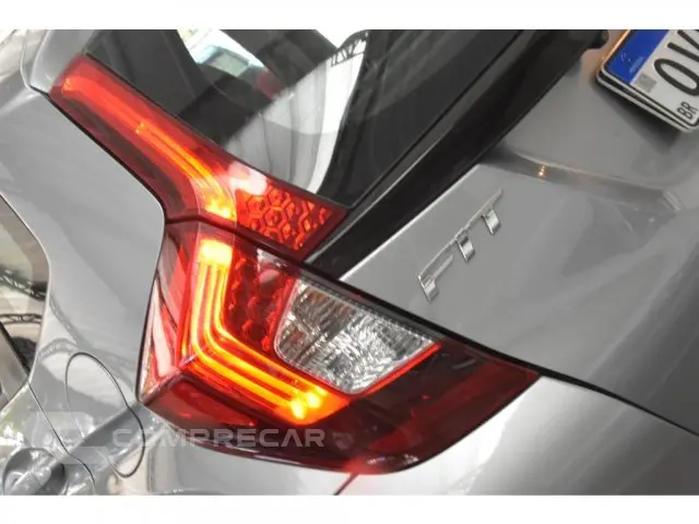 FIT - 1.5 PERSONAL 16V 4P AUTOMÁTICO