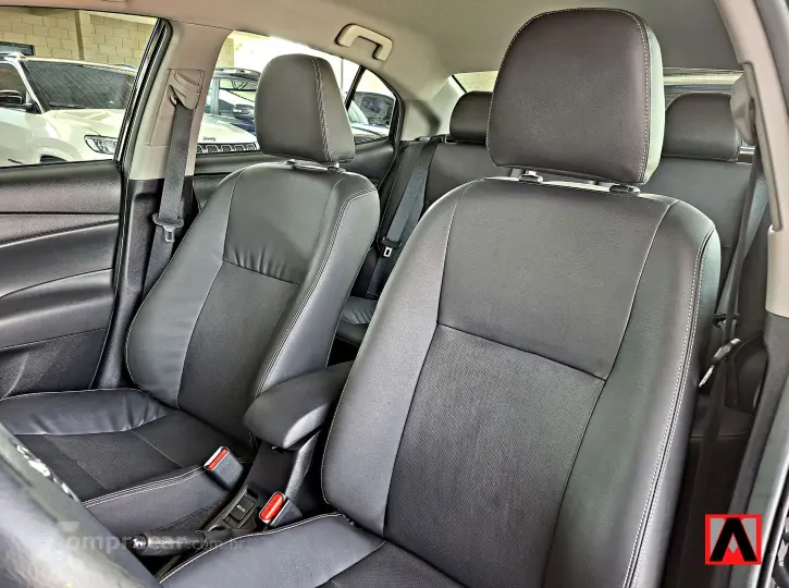 YARIS 1.5 16V Sedan XS Connect