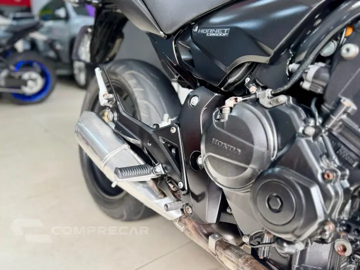 CB 600F HORNET