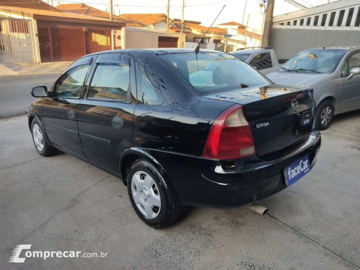 Corsa Sedan 1.0 MPFI 8V 71cv 4p