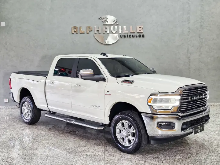 2500 6.7 I6 Turbo Laramie CD 4X4