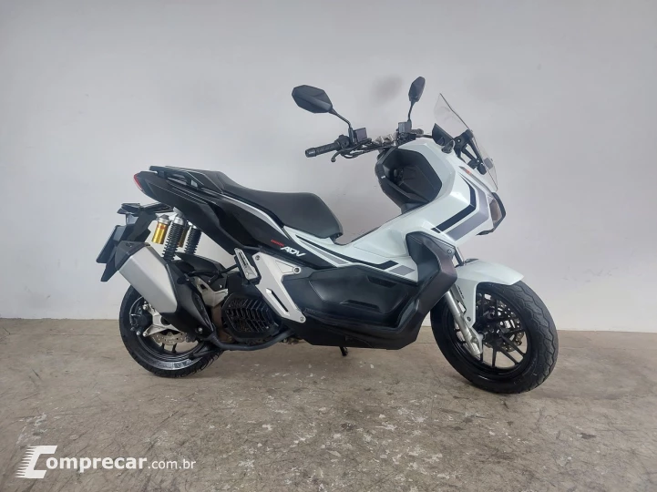 HONDA ADV