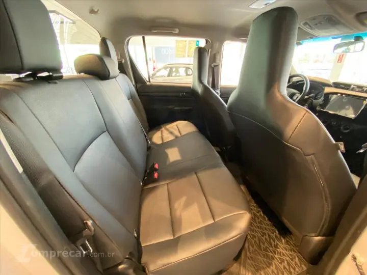 HILUX 2.8 D-4D TURBO DIESEL CD POWER PACK 4X4 AUT