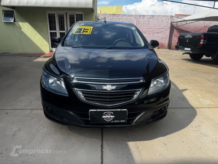 Onix Hatch 1.4 4P FLEX LT