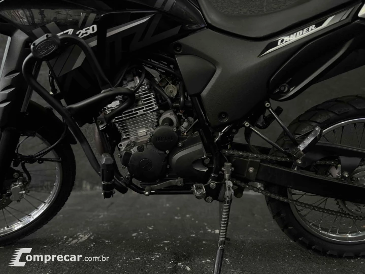 XTZ 250 LANDER 249CC