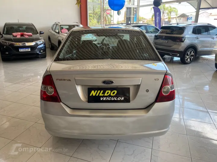 FIESTA 1.6 MPI Class Sedan 8V