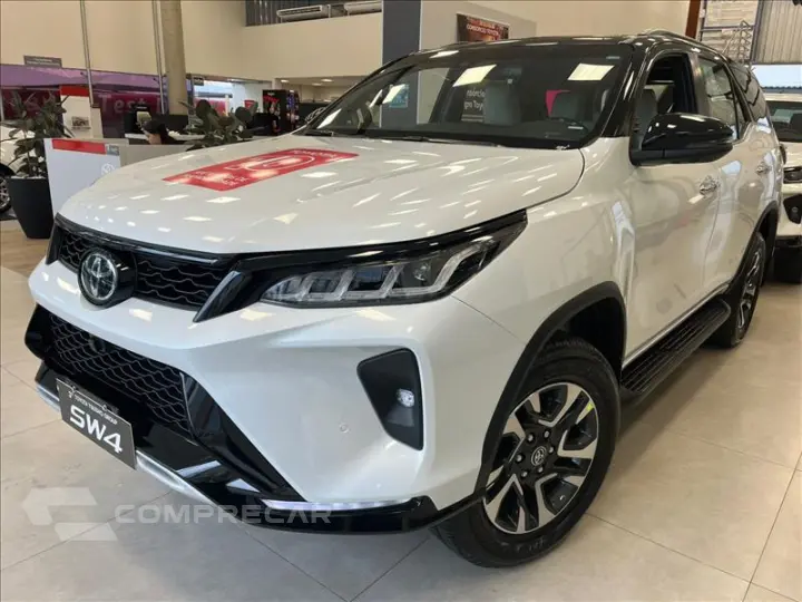 HILUX SW4 2.8 D-4d Turbo Diamond 7L