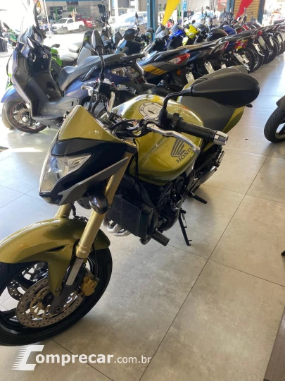 CB 600 F HORNET