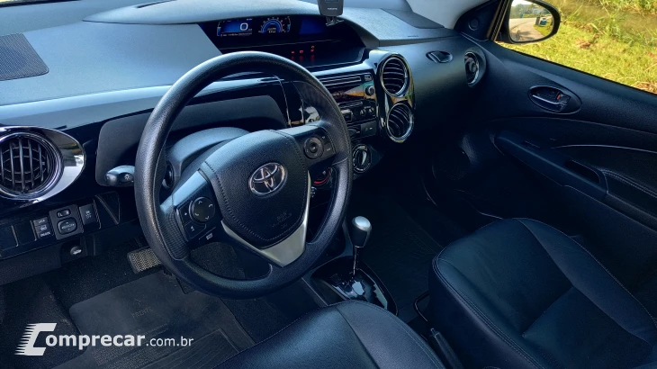 Etios 1.5 X Plus Sedan 16V Automático