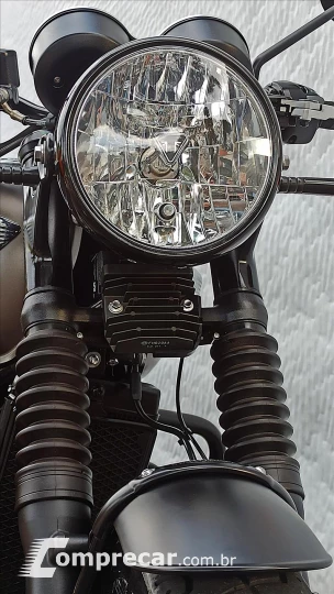 BONNEVILLE T100 BLACK 900