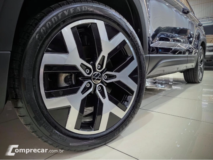 TAOS 1.4 250 TSI TOTAL FLEX HIGHLINE AUTOMÁTICO
