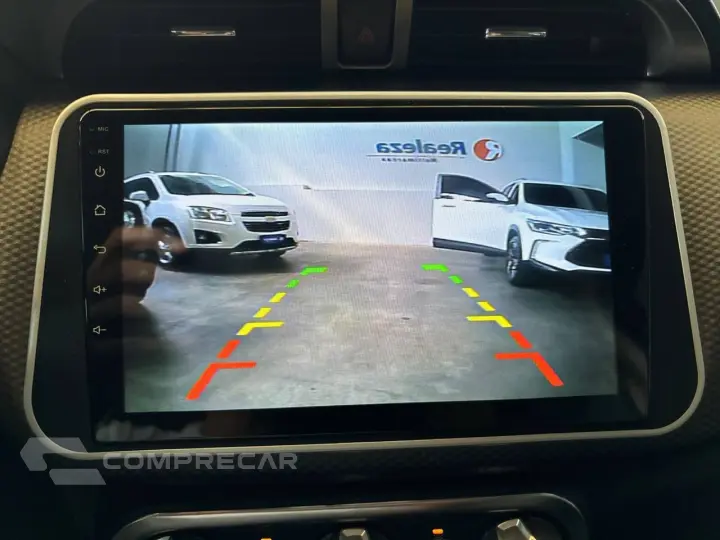 KICKS Active 1.6 16V Flex Aut.