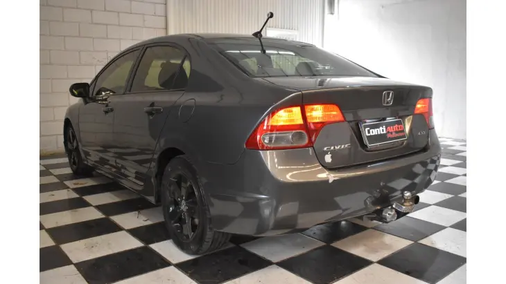 CIVIC - 1.8 LXS 16V 4P AUTOMÁTICO