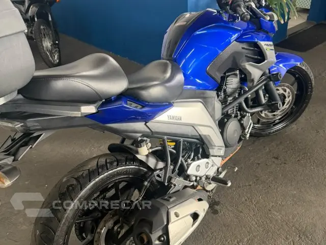 FAZER 250 FZ 25 - Street