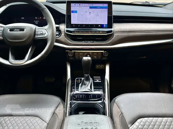 COMMANDER 1.3 T270 TURBO FLEX OVERLAND AT6