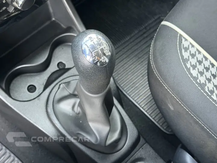 SANDERO 1.6 STEPWAY TWEED 8V FLEX 4P MANUAL