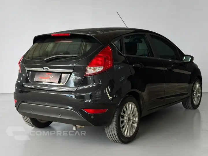FIESTA 1.6 Titanium Hatch 16V