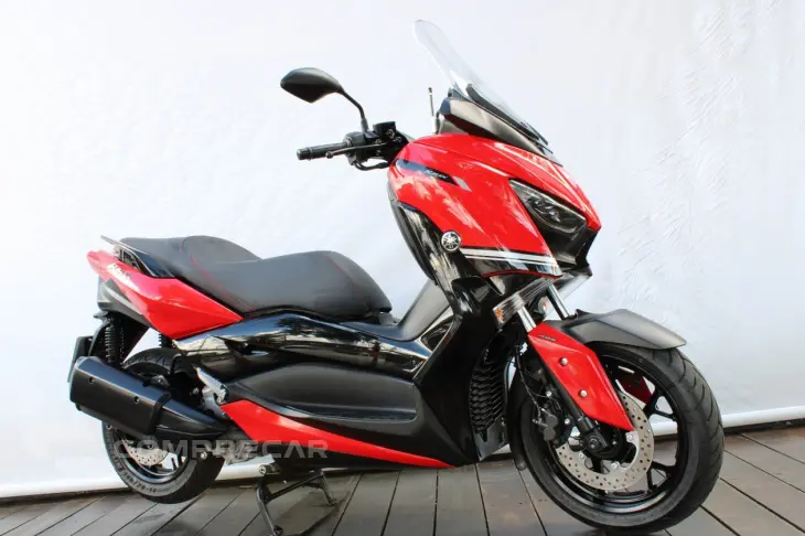 YAMAHA XMAX ABS