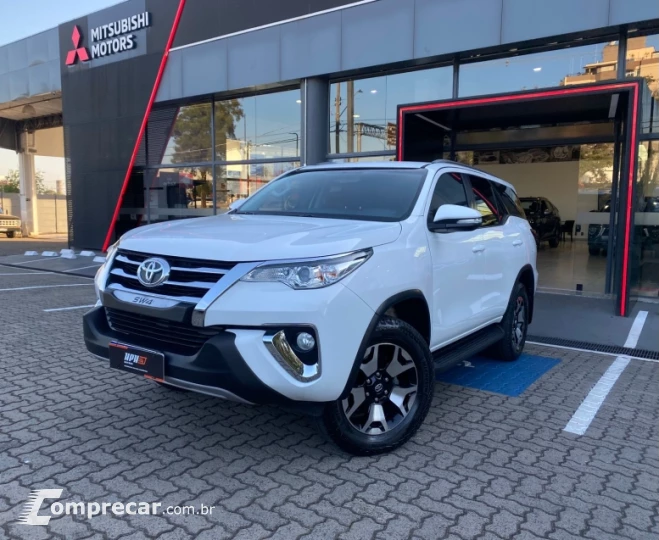 HILUX SW4 2.7 SR 4X2 16V