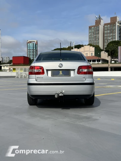 POLO SEDAN 1.6 8V