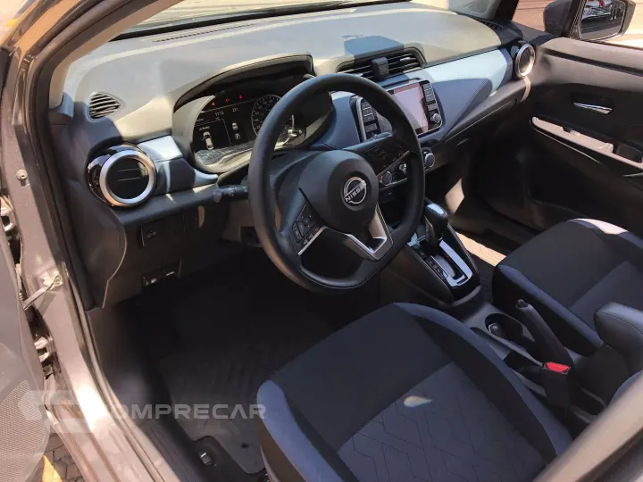 Versa 1.6 16V Flex Advance Xtronic