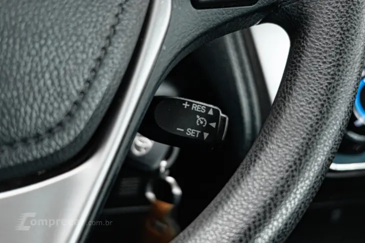 YARIS 1.5 16V Sedan XL live Multidrive