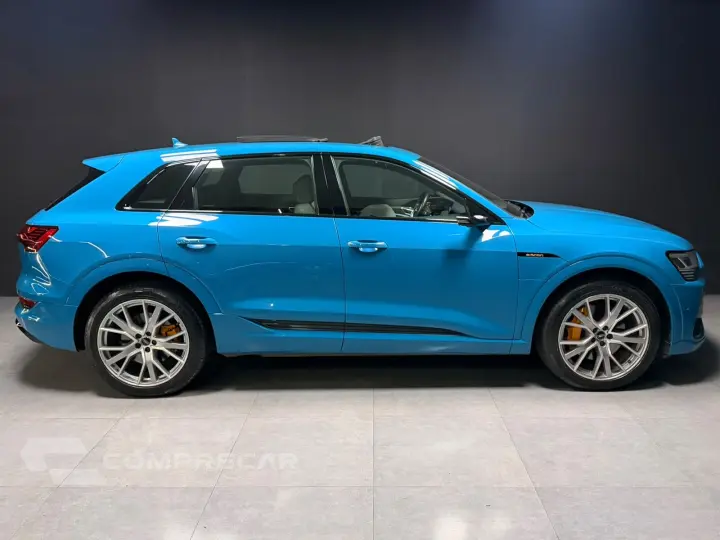 E-TRON ELÉTRICO PERFORMANCE QUATTRO