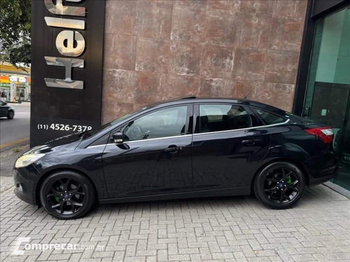 FOCUS 2.0 Titanium Plus Sedan 16V