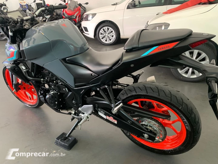 MT-03 ABS STORM FLUO