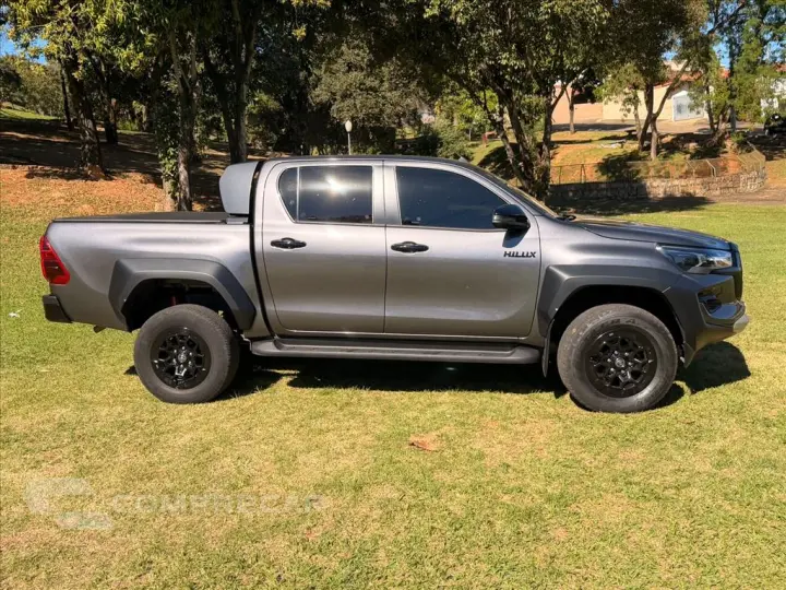 HILUX 2.8 D-4D TURBO DIESEL CD GR-S 4X4 AUTOMÁTICO