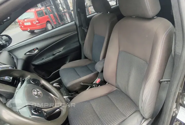 YARIS 1.3 16V XL