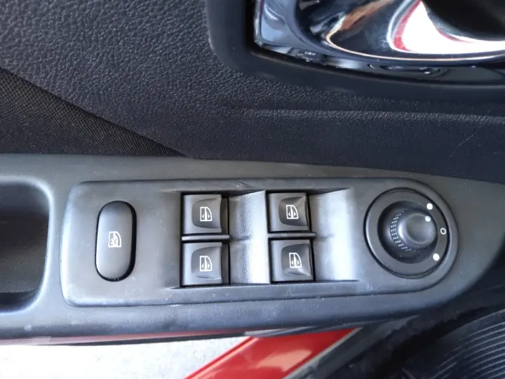 CAPTUR 1.6 16V SCE FLEX LIFE X-TRONIC