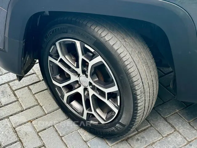 RENEGADE - 1.3 T270 TURBO LONGITUDE AT6