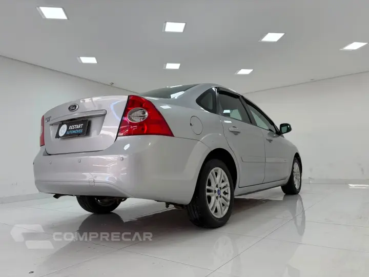 FOCUS 1.6 SE Sedan 16V